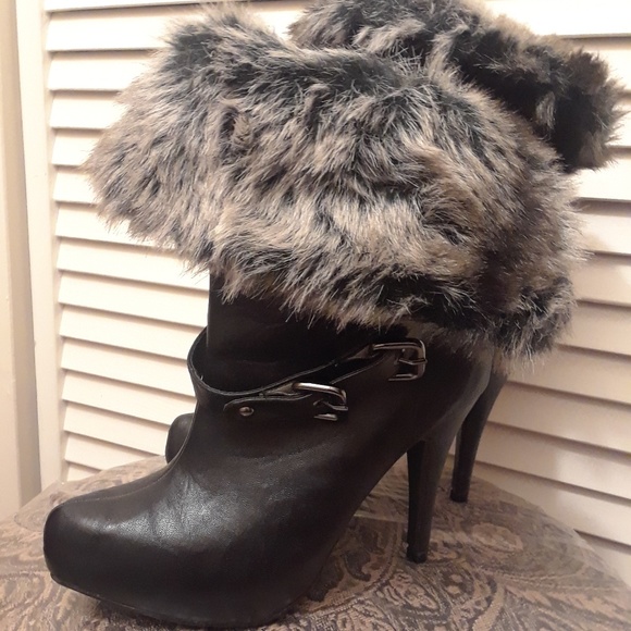 Journey's NWOT - Heeled Boots - Picture 1 of 1